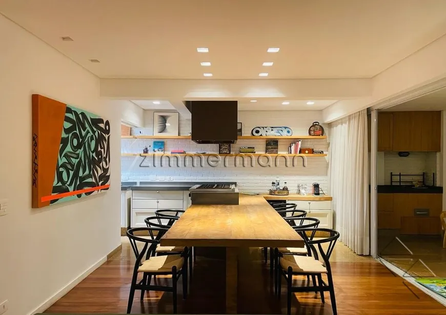 Foto 1 de Apartamento com 4 Quartos à venda, 181m² em Vila Olímpia, São Paulo