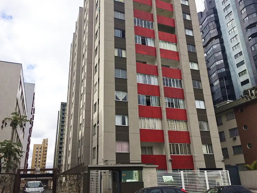 Foto 1 de Apartamento com 2 Quartos para venda ou aluguel, 53m² em Portão, Curitiba