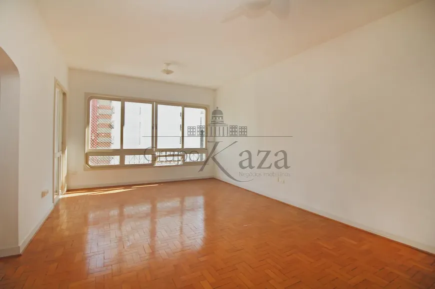 Foto 1 de Apartamento com 3 Quartos à venda, 207m² em Jardim Paulista, São Paulo