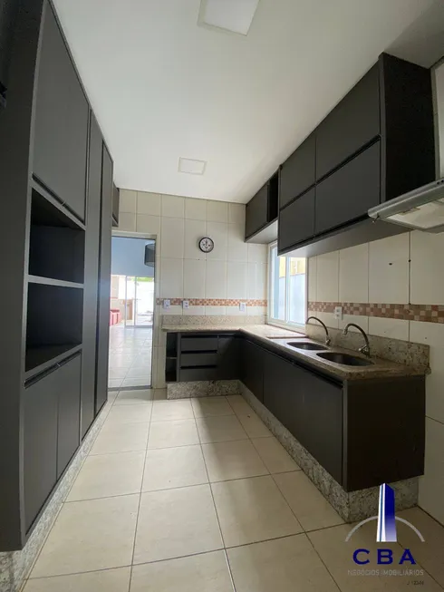 Foto 1 de Casa com 4 Quartos para alugar, 280m² em Condomínio Belvedere, Cuiabá