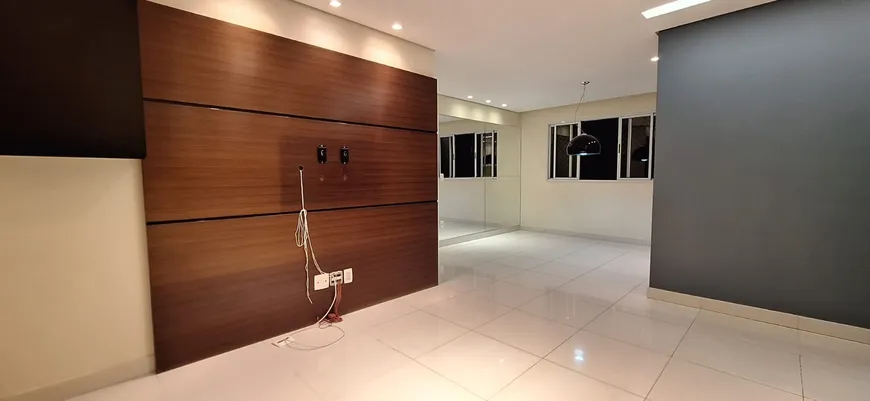 Foto 1 de Apartamento com 3 Quartos para alugar, 110m² em Santo Antônio, Belo Horizonte