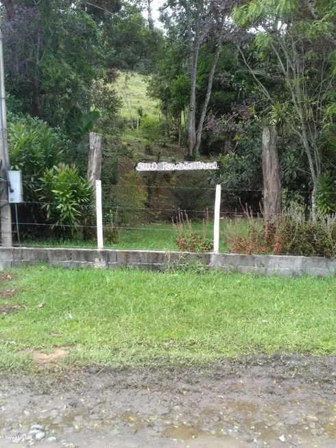 Foto 1 de Fazenda/Sítio à venda, 3000m² em Centro, Juquitiba