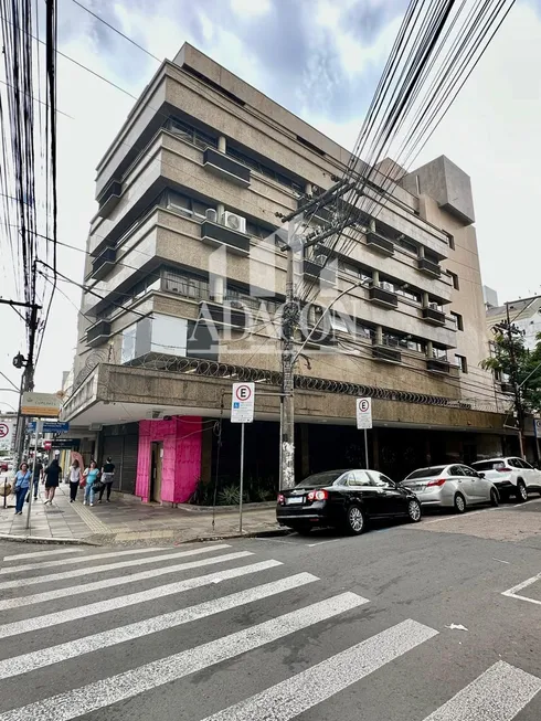 Foto 1 de Sala Comercial para alugar, 330m² em Rio Branco, Porto Alegre