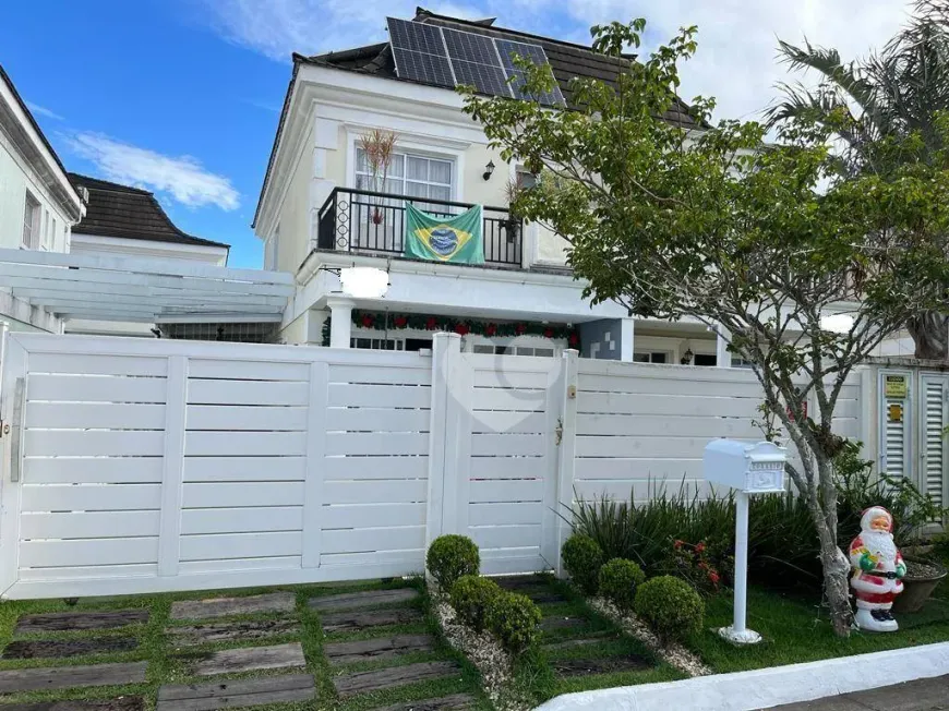 Foto 1 de Casa de Condomínio com 3 Quartos à venda, 217m² em Recreio Dos Bandeirantes, Rio de Janeiro