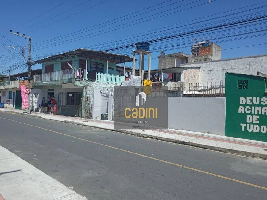 Foto 1 de Casa com 6 Quartos à venda, 200m² em Municipios, Balneário Camboriú