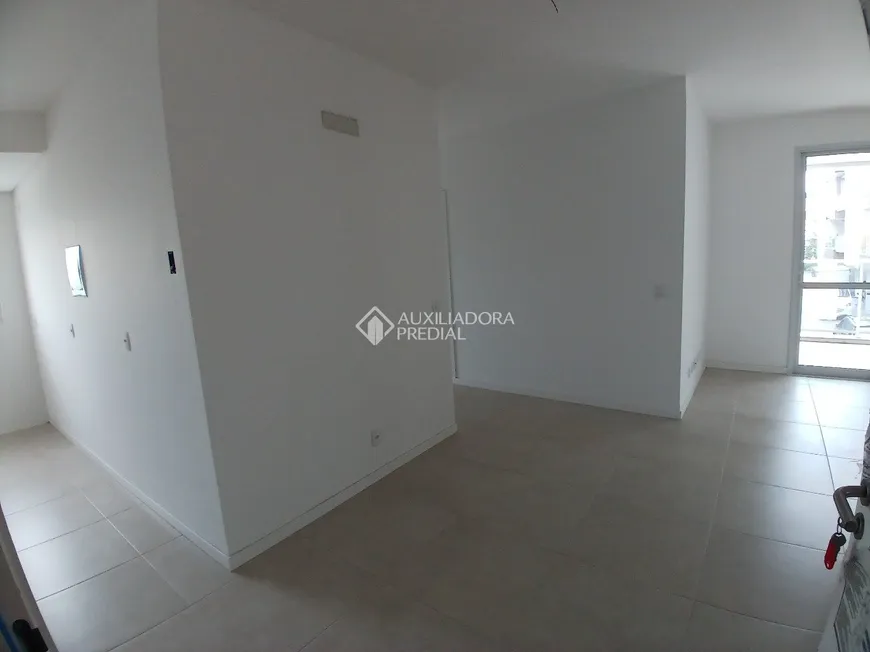 Foto 1 de Apartamento com 3 Quartos para alugar, 82m² em Campeche, Florianópolis
