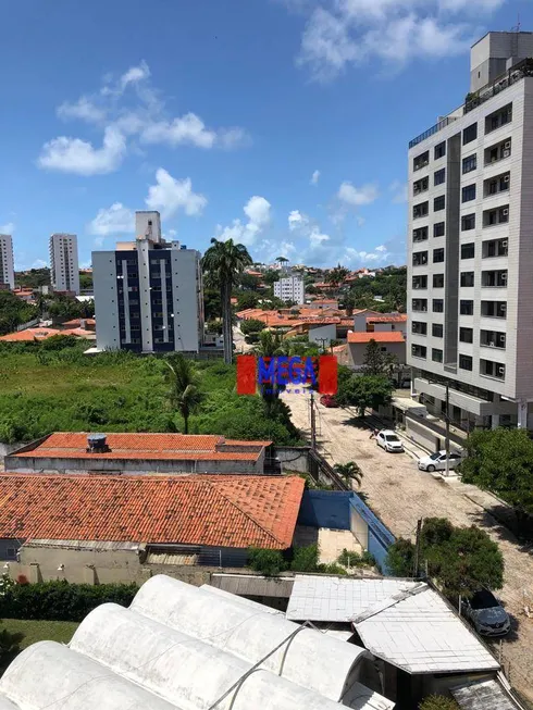 Foto 1 de Apartamento com 3 Quartos à venda, 85m² em Vicente Pinzon, Fortaleza