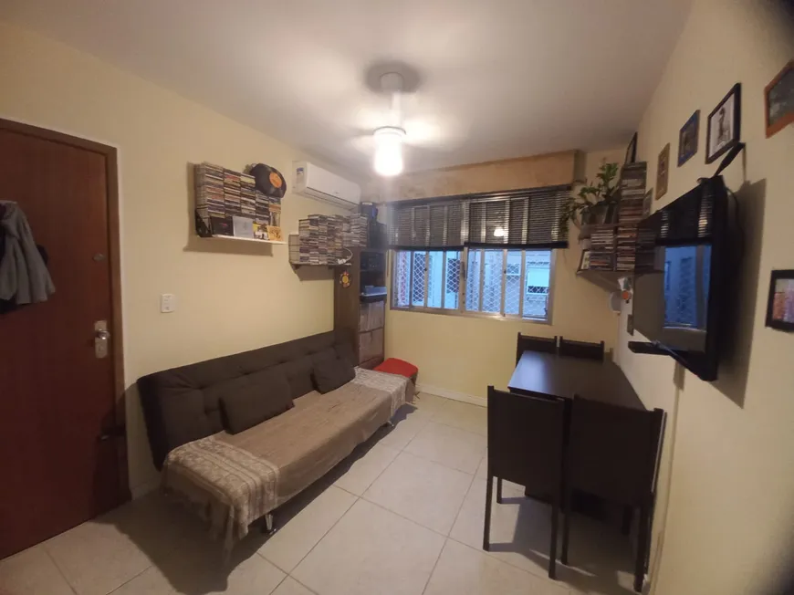 Foto 1 de Apartamento com 2 Quartos à venda, 48m² em Menino Deus, Porto Alegre