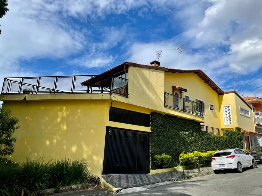 Foto 1 de Sobrado com 4 Quartos à venda, 154m² em Jardim Vila Galvão, Guarulhos