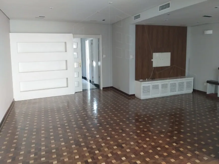 Foto 1 de Casa com 4 Quartos para alugar, 450m² em Campo Belo, São Paulo