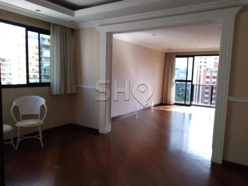 Foto 1 de Apartamento com 3 Quartos à venda, 152m² em Moema, São Paulo