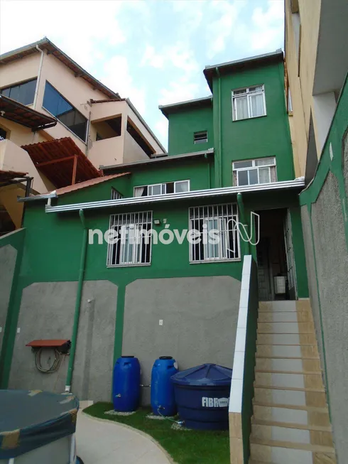 Foto 1 de Casa com 3 Quartos à venda, 220m² em Teixeira Dias Barreiro, Belo Horizonte