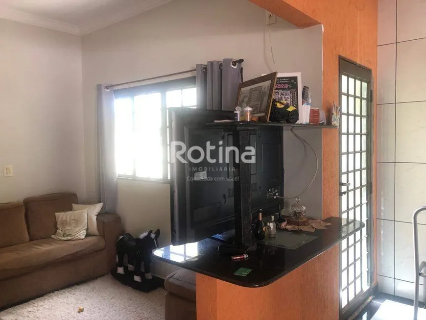 Foto 1 de Casa com 3 Quartos à venda, 215m² em Tubalina, Uberlândia