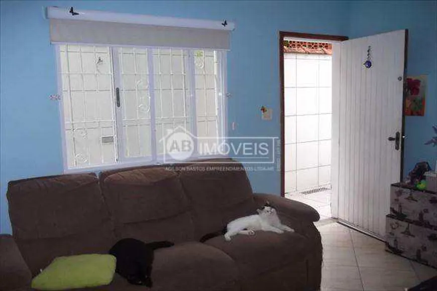 Foto 1 de Sobrado com 2 Quartos à venda, 68m² em Vila Voturua, São Vicente