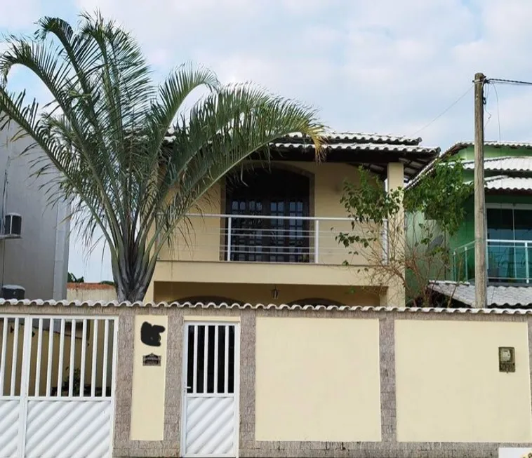 Foto 1 de Casa com 3 Quartos à venda, 225m² em Santa Cruz, Rio de Janeiro