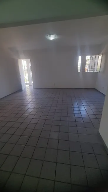 Foto 1 de Apartamento com 3 Quartos para alugar, 140m² em Bairro Novo, Olinda