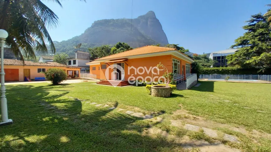 Foto 1 de Casa com 3 Quartos à venda, 392m² em Barra da Tijuca, Rio de Janeiro