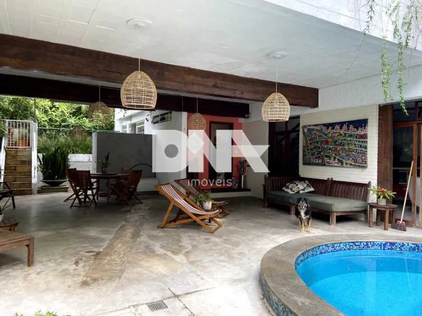 Foto 1 de Casa com 4 Quartos à venda, 340m² em Cosme Velho, Rio de Janeiro