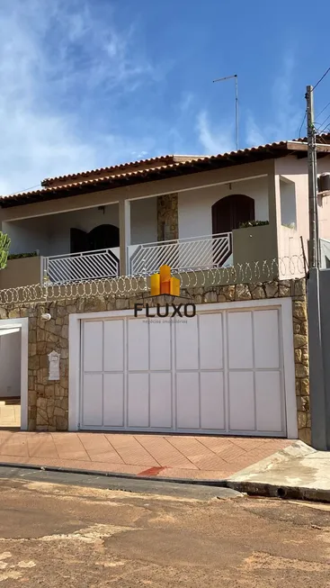 Foto 1 de Casa com 4 Quartos à venda, 309m² em Novo Jardim Pagani, Bauru