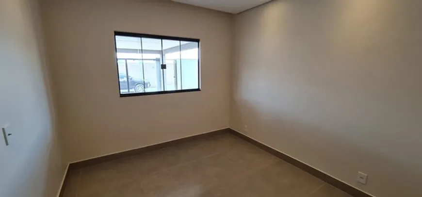 Foto 1 de Casa com 3 Quartos à venda, 300m² em Taguatinga Norte, Brasília