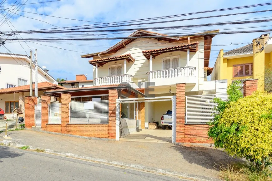 Foto 1 de Casa de Condomínio com 4 Quartos à venda, 399m² em Granja Viana, Cotia