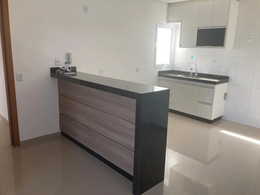 Foto 1 de Apartamento com 3 Quartos à venda, 87m² em Maracana, Anápolis