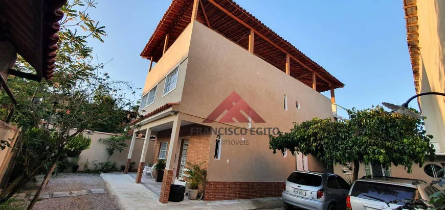 Foto 1 de Casa com 6 Quartos à venda, 327m² em Itaipu, Niterói