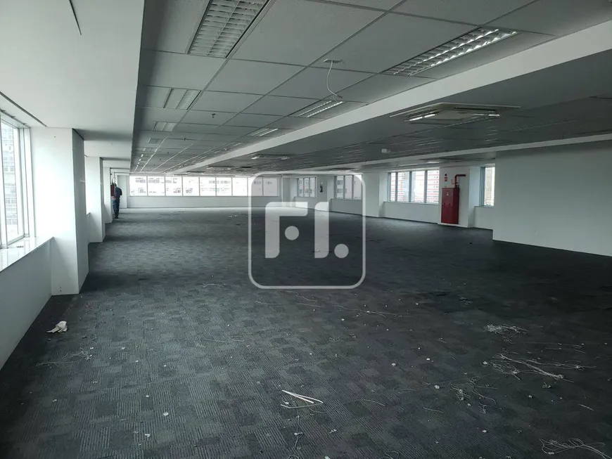 Foto 1 de Sala Comercial para alugar, 841m² em Jardim São Luís, São Paulo