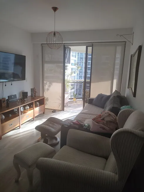 Foto 1 de Apartamento com 2 Quartos para alugar, 105m² em Peninsula, Rio de Janeiro