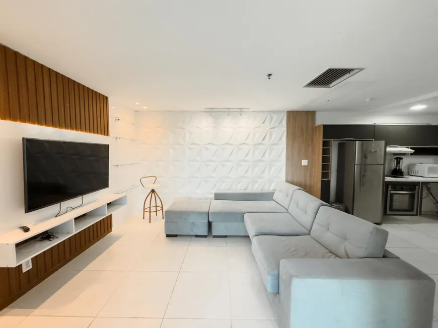 Foto 1 de Apartamento com 1 Quarto para venda ou aluguel, 51m² em Barra da Tijuca, Rio de Janeiro