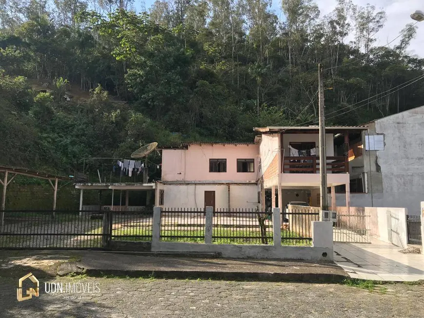 Foto 1 de Lote/Terreno à venda, 774m² em Glória, Blumenau