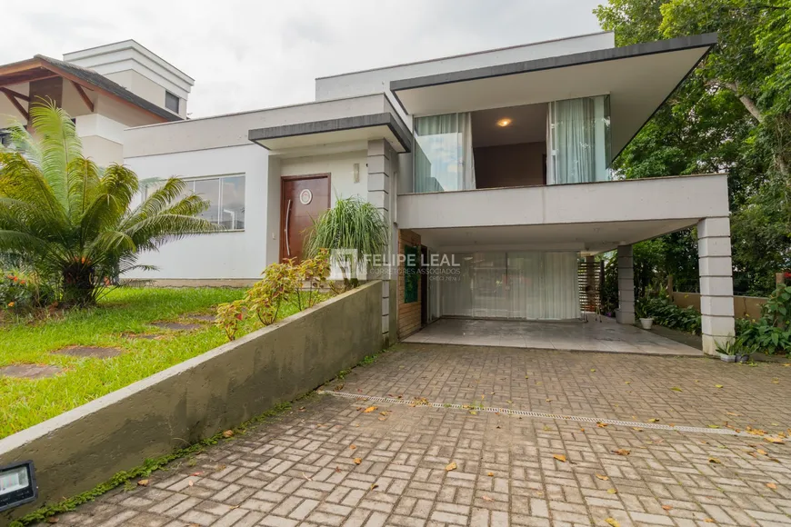 Foto 1 de Casa de Condomínio com 4 Quartos à venda, 228m² em Sul do Rio, Santo Amaro da Imperatriz