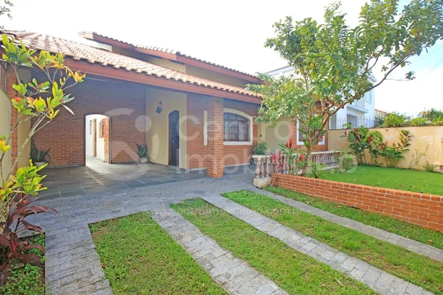 Foto 1 de Casa com 3 Quartos à venda, 199m² em Nova Peruíbe, Peruíbe