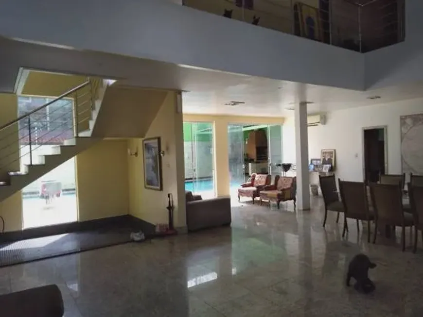 Foto 1 de Casa de Condomínio com 6 Quartos à venda, 800m² em Curió-utinga, Belém