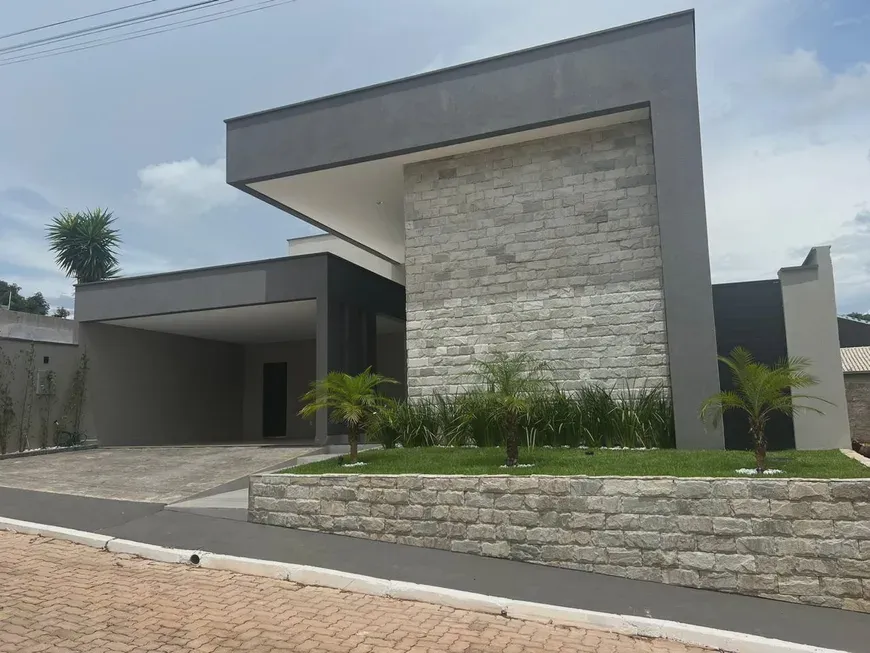 Foto 1 de Casa de Condomínio com 3 Quartos à venda, 213m² em Glória, Joinville