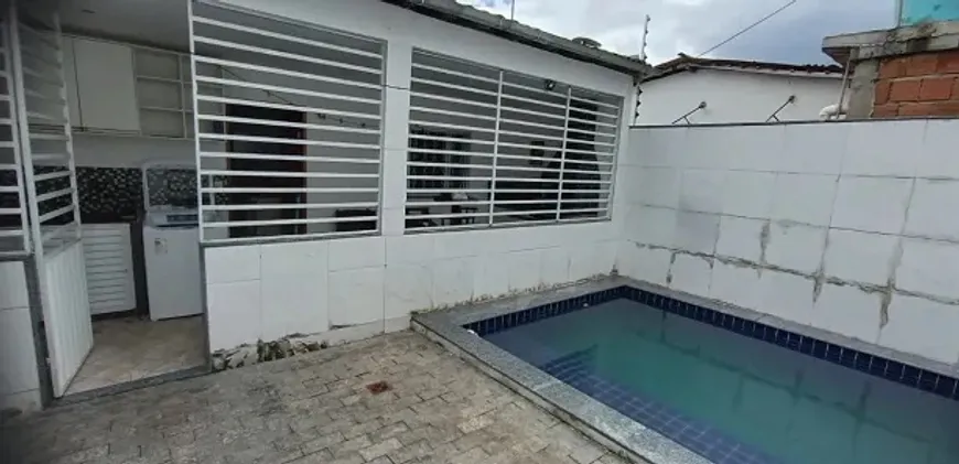 Foto 1 de Casa com 2 Quartos à venda, 140m² em Itinga, Lauro de Freitas