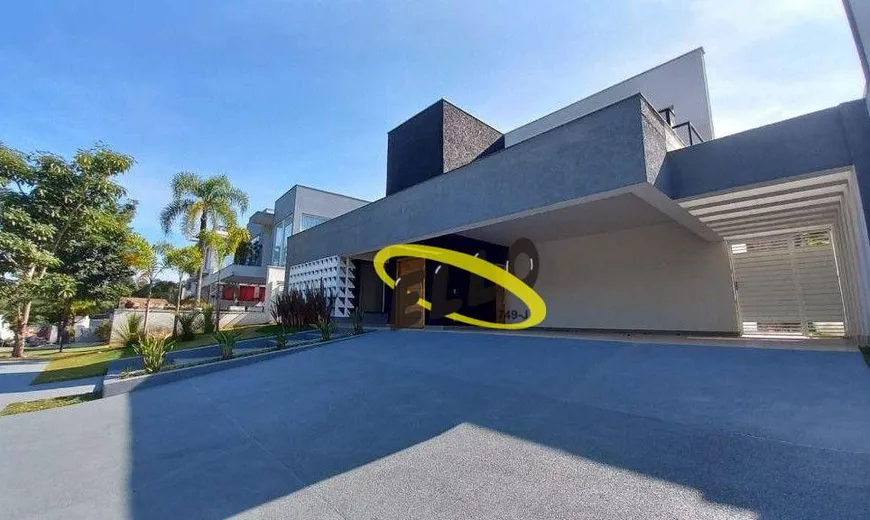 Foto 1 de Casa de Condomínio com 3 Quartos à venda, 270m² em Granja Viana, Cotia