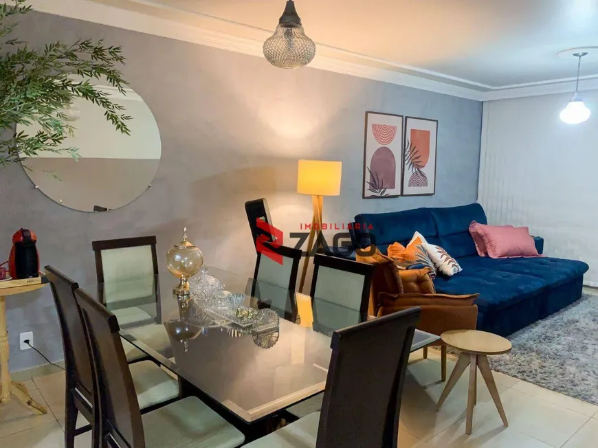 Foto 1 de Apartamento com 4 Quartos à venda, 140m² em Centro, Uberaba