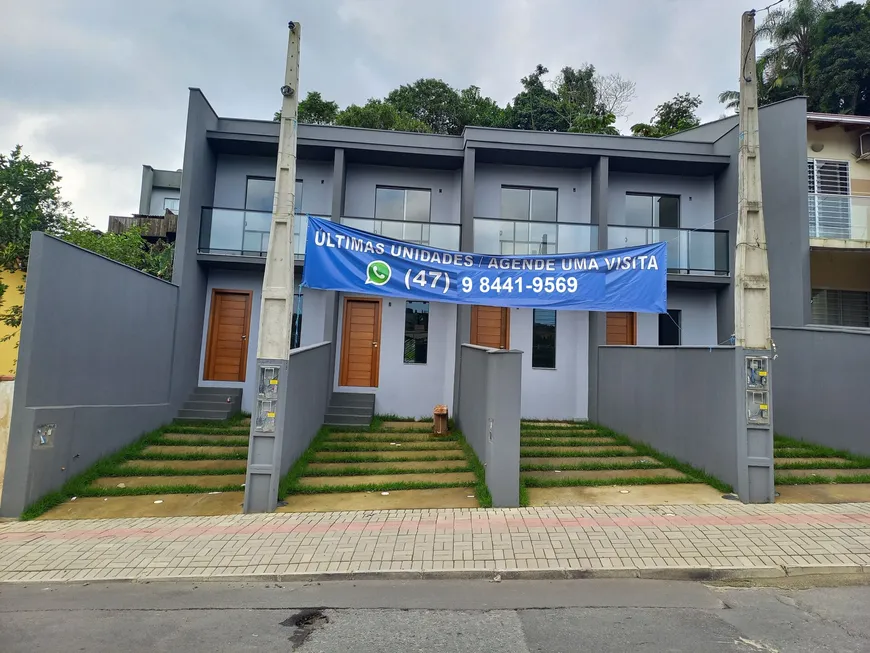 Foto 1 de Sobrado com 2 Quartos à venda, 63m² em Nova Brasília, Joinville