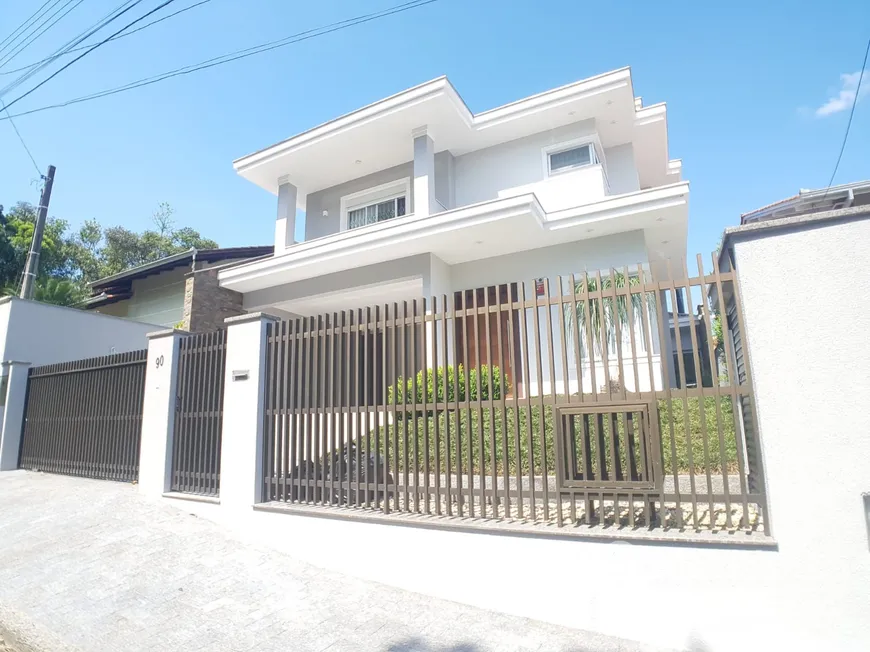 Foto 1 de Casa com 1 Quarto à venda, 314m² em Floresta, Joinville