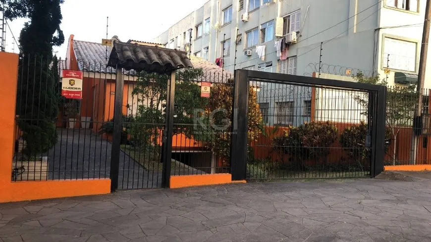 Foto 1 de Casa com 3 Quartos à venda, 241m² em Glória, Porto Alegre