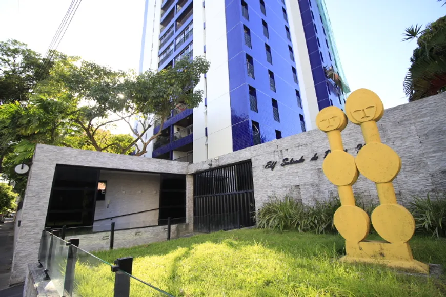 Foto 1 de Apartamento com 3 Quartos à venda, 128m² em Derby, Recife