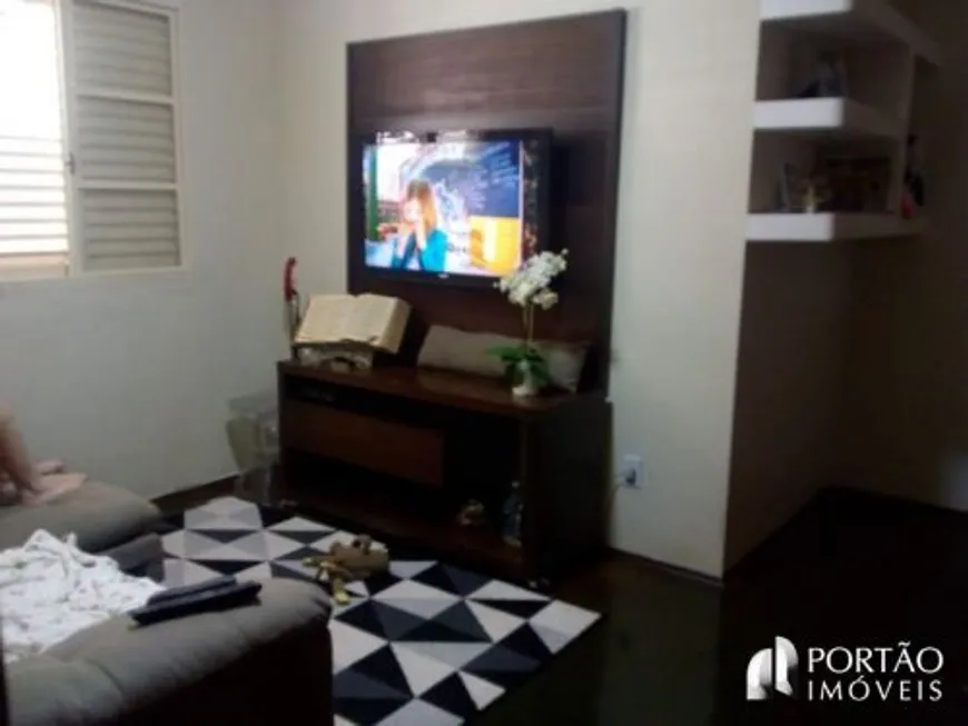 Foto 1 de Casa com 2 Quartos à venda, 200m² em Vila Alto Paraíso, Bauru