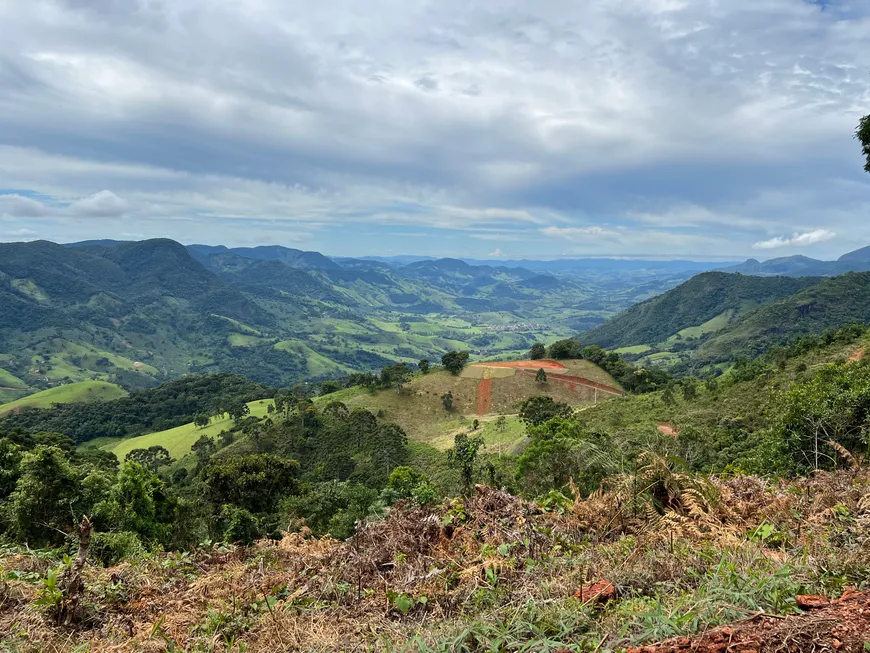 Foto 1 de Lote/Terreno à venda, 90000m² em Centro, São Bento do Sapucaí