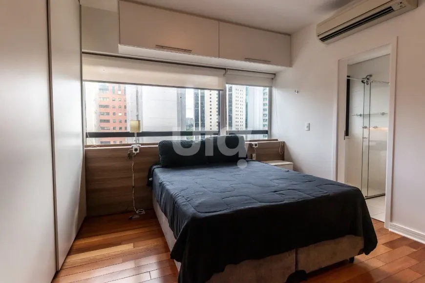 Foto 1 de Apartamento com 1 Quarto para alugar, 64m² em Vila Olímpia, São Paulo