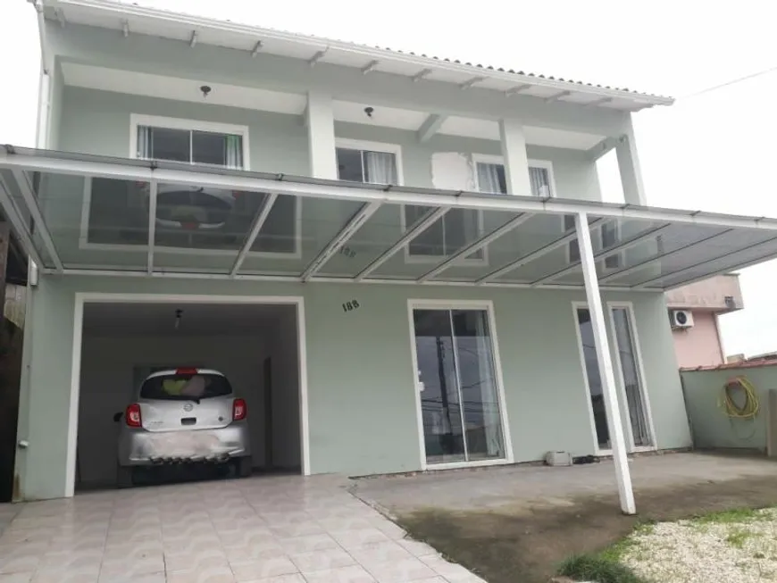 Foto 1 de Casa com 4 Quartos à venda, 200m² em Roçado, São José