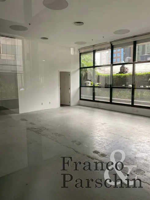 Foto 1 de Ponto Comercial para alugar, 104m² em Vila Olímpia, São Paulo