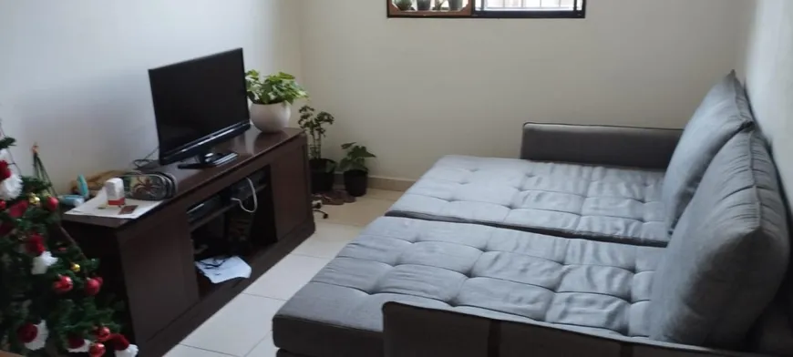 Foto 1 de Apartamento com 2 Quartos à venda, 41m² em Vila Matias, São Vicente