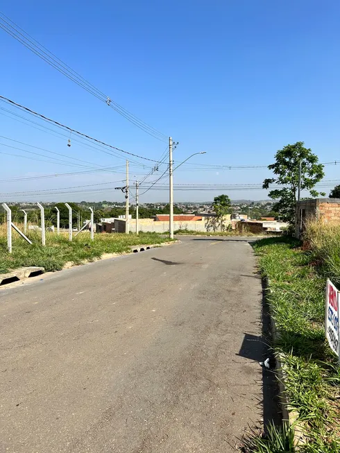 Foto 1 de Lote/Terreno à venda, 200m² em Residencial Hebrom , Senador Canedo