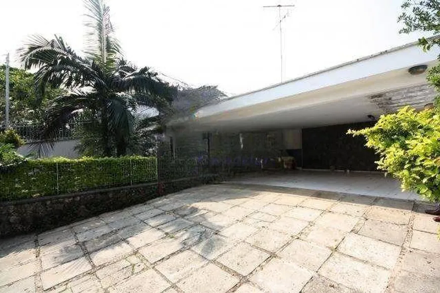 Foto 1 de Casa com 3 Quartos à venda, 222m² em Alto de Pinheiros, São Paulo